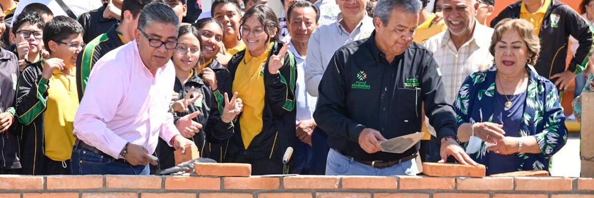 Inicia construcción de tres aulas, en Soledad