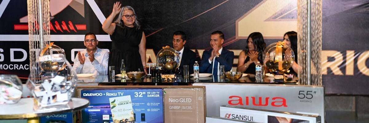 Reconoce Soledad a su base trabajadora